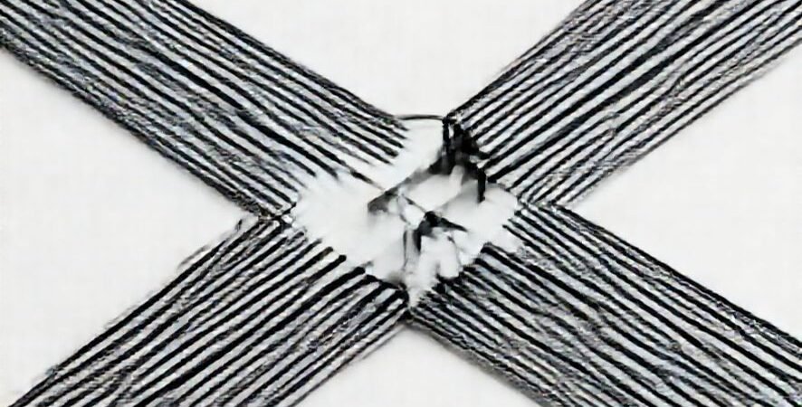 AI UI/UX 디자인 실패 사례: 의류 쇼핑몰 앱 사용자 만족도 하락과 교훈